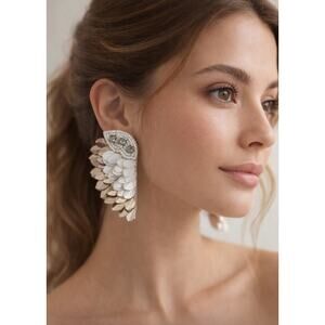 Kay Lee Fan White Gold Elegant Earrings New